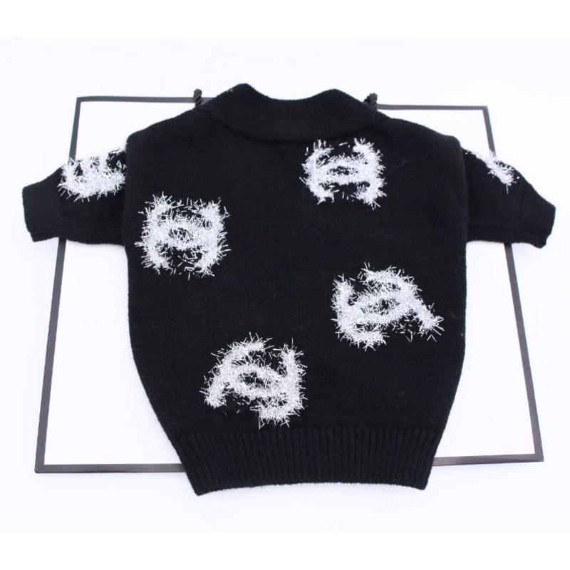 NEW Festive dog jumper