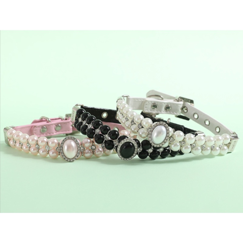 Madmoiselle dog collar