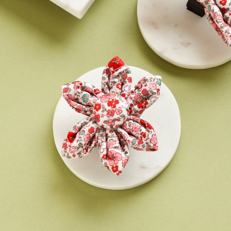 Quilted Cute Flowers Collar Flower